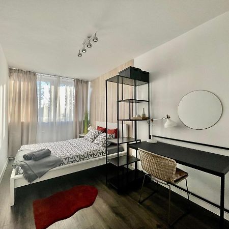 Appartamento Cozy Apart - Self Check-In 24H Breslavia Esterno foto