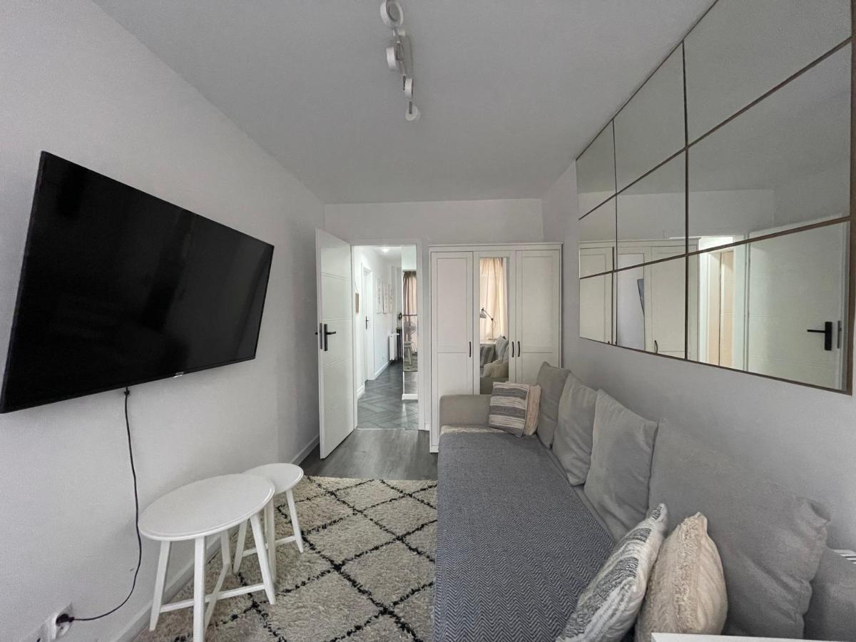 Appartamento Cozy Apart - Self Check-In 24H Breslavia Esterno foto